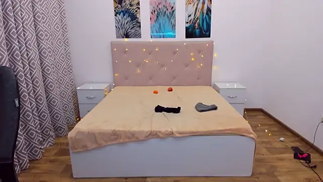 AlexiaDarren online show from December 14, 2024, 1:17 am