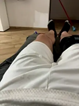 Io1994 online show from December 14, 2025, 9:52 pm