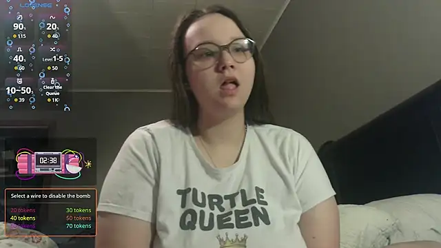 ZeTurtleMaster online show from November 18, 2025, 3:34 am