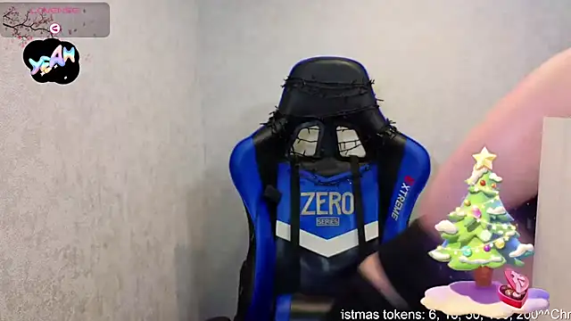 DanaMartina online show from December 17, 2025, 6:36 pm