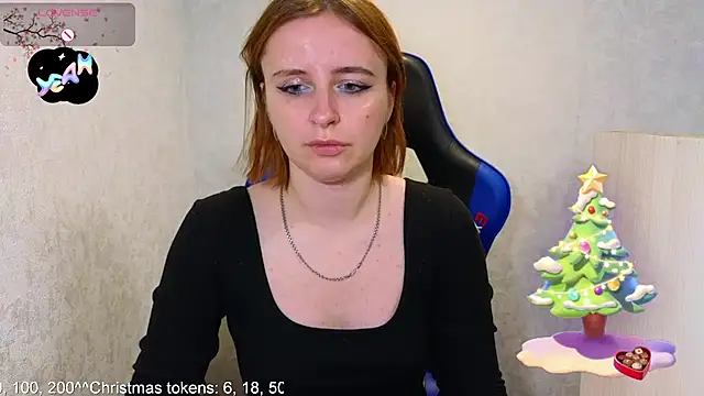 DanaMartina online show from December 19, 2025, 4:14 pm