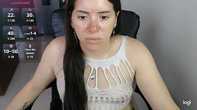 spicey latina online show from June 11, 2026, 6:17 pm