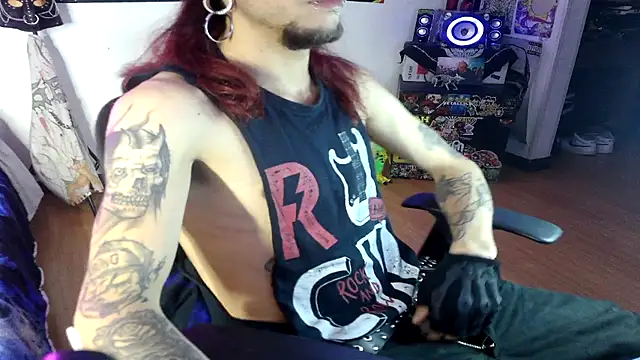 Snapshot of davidroses420 chatting on December 3, 2024, 2:47 am davidroses420 online show from December 3, 2024, 2:47 am