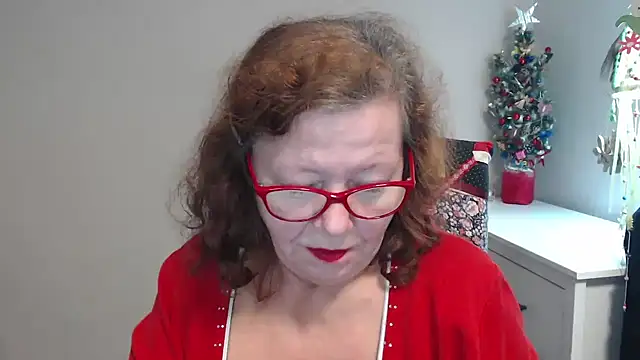 Adelewildx online show from December 9, 2024, 8:33 am