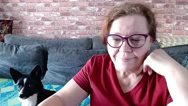 Adelewildx online show from February 8, 2025, 12:39 pm