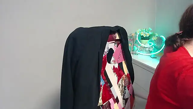 Adelewildx online show from March 6, 2025, 7:36 am