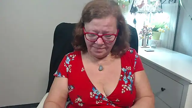 Adelewildx online show from September 9, 2025, 2:44 am