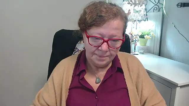 Adelewildx online show from September 15, 2025, 2:44 am