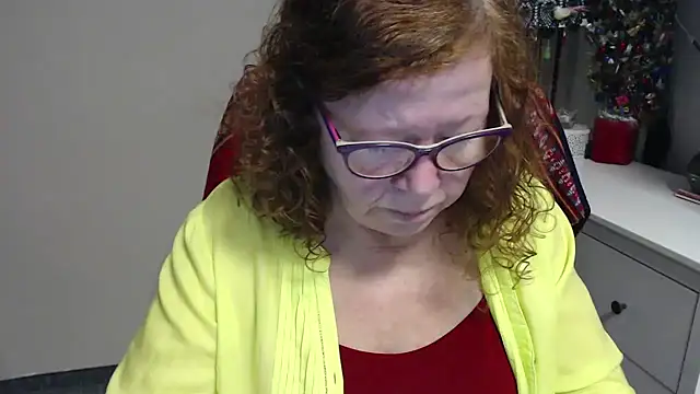 Adelewildx online show from December 18, 2025, 3:56 am