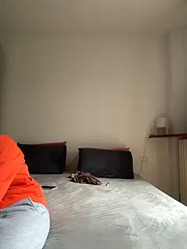 couplepenetration online show from March 12, 2025, 9:34 am