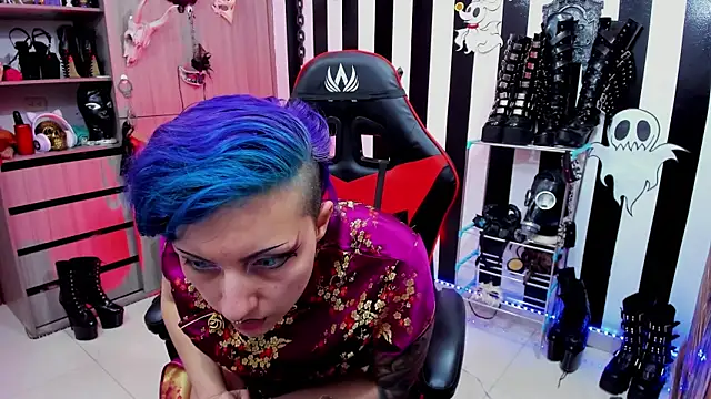 Mistress Yelena online show from March 20, 2025, 11:45 pm