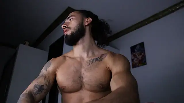 Snapshot of Baky_sexy chatting on December 2, 2024, 10:56 pm Baky sexy online show from December 2, 2024, 10:56 pm