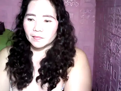 Snapshot of hotpusie_4u chatting on November 10, 2025, 6:29 pm hotpusie 4u online show from November 10, 2025, 6:29 pm