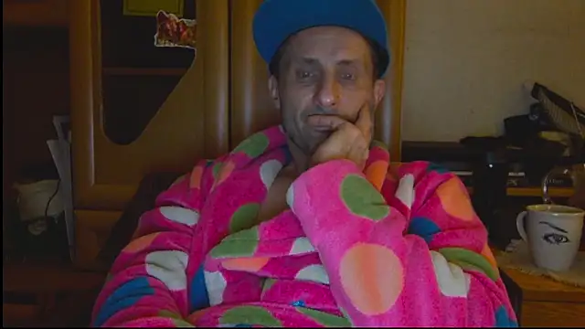 Snapshot of FireFox_Feel chatting on December 1, 2024, 10:21 pm FireFox Feel online show from December 1, 2024, 10:21 pm