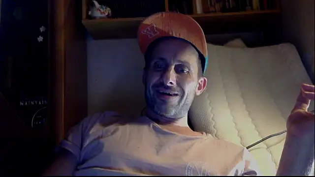 Snapshot of FireFox_Feel chatting on December 5, 2024, 11:18 pm FireFox Feel online show from December 5, 2024, 11:18 pm