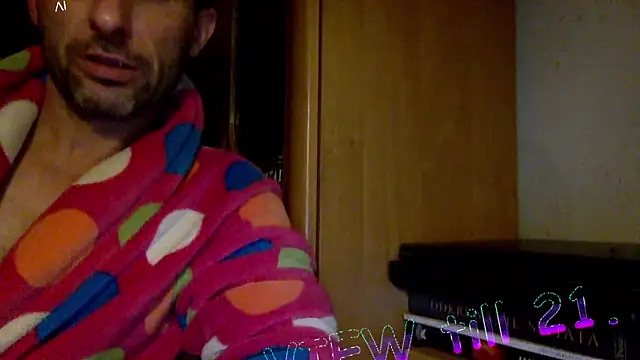 Snapshot of FireFox_Feel chatting on December 8, 2024, 8:04 pm FireFox Feel online show from December 8, 2024, 8:04 pm