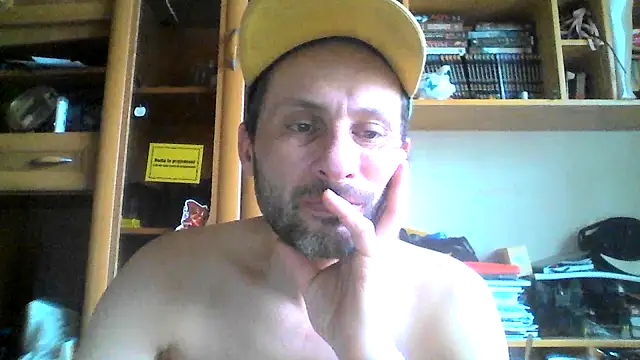 Snapshot of FireFox_Feel chatting on February 26, 2025, 10:58 am FireFox Feel online show from February 26, 2025, 10:58 am