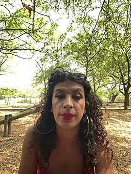 LaColorina  online show from March 3, 2026, 3:18 pm