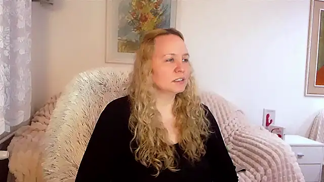 Sarah4you online show from January 26, 2025, 9:51 pm