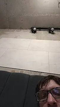 Snapshot of Krasav4ik4ik chatting on November 2, 2025, 9:17 pm Krasav4ik4ik online show from November 2, 2025, 9:17 pm