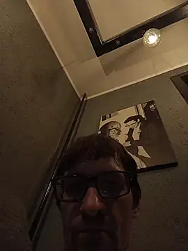 Krasav4ik4ik online show from April 11, 2026, 7:18 pm