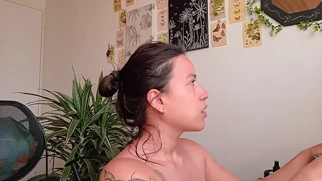 kinky rider online show from May 15, 2026, 2:24 pm