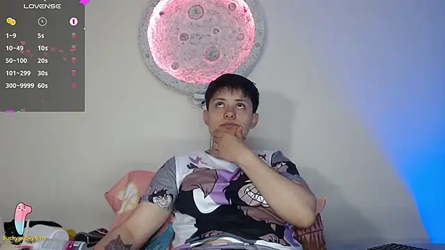 Snapshot of girl_intense444 chatting on January 5, 2025, 6:45 pm girl intense444 online show from January 5, 2025, 6:45 pm