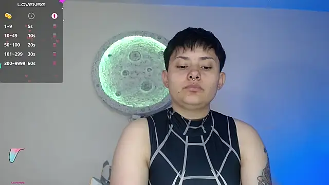 Snapshot of girl_intense444 chatting on January 8, 2025, 4:11 pm girl intense444 online show from January 8, 2025, 4:11 pm