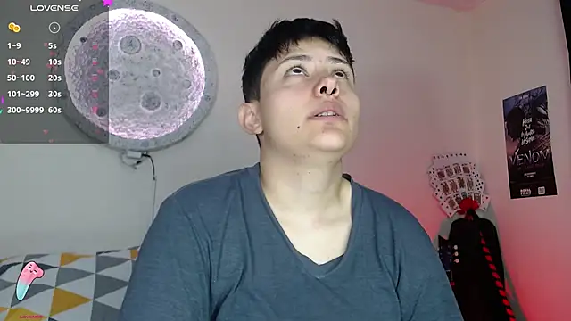 Snapshot of girl_intense444 chatting on January 14, 2025, 1:38 pm girl intense444 online show from January 14, 2025, 1:38 pm