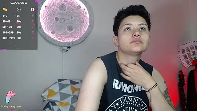 Snapshot of girl_intense444 chatting on February 10, 2025, 1:22 pm girl intense444 online show from February 10, 2025, 1:22 pm