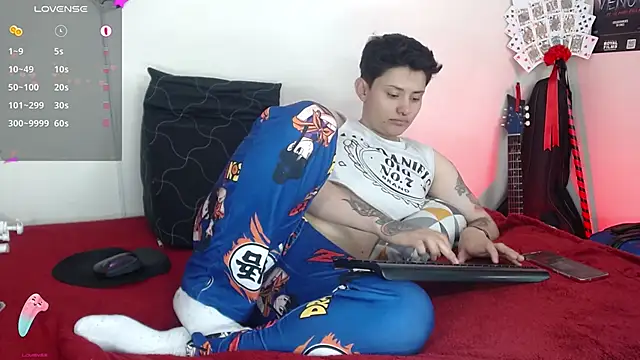 Snapshot of girl_intense444 chatting on February 11, 2025, 4:13 pm girl intense444 online show from February 11, 2025, 4:13 pm