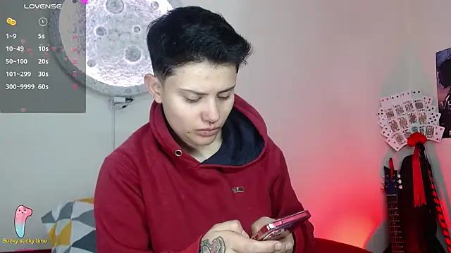 Snapshot of girl_intense444 chatting on February 12, 2025, 1:06 pm girl intense444 online show from February 12, 2025, 1:06 pm