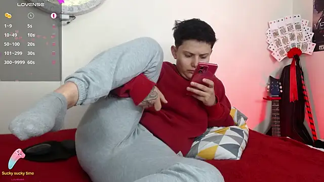 Snapshot of girl_intense444 chatting on February 13, 2025, 10:11 pm girl intense444 online show from February 13, 2025, 10:11 pm