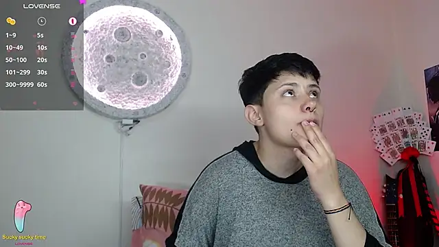 Snapshot of girl_intense444 chatting on February 23, 2025, 7:28 pm girl intense444 online show from February 23, 2025, 7:28 pm