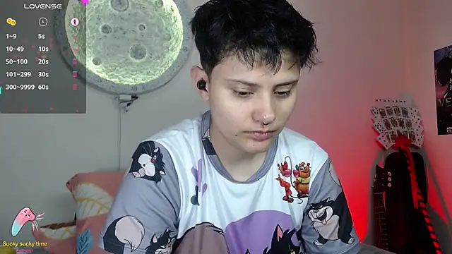 Snapshot of girl_intense444 chatting on March 5, 2025, 1:17 pm girl intense444 online show from March 5, 2025, 1:17 pm