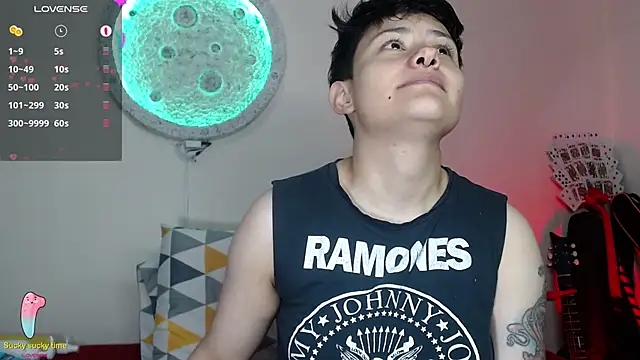 Snapshot of girl_intense444 chatting on March 18, 2025, 4:15 pm girl intense444 online show from March 18, 2025, 4:15 pm