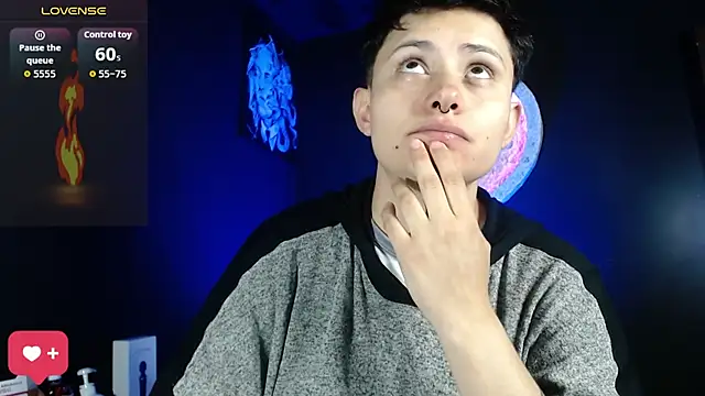 Snapshot of girl_intense444 chatting on September 19, 2025, 1:01 pm girl intense444 online show from September 19, 2025, 1:01 pm