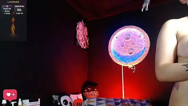 Snapshot of girl_intense444 chatting on October 6, 2025, 12:57 pm girl intense444 online show from October 6, 2025, 12:57 pm