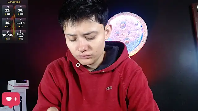 Snapshot of girl_intense444 chatting on October 8, 2025, 12:36 pm girl intense444 online show from October 8, 2025, 12:36 pm