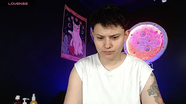 Snapshot of girl_intense444 chatting on November 8, 2025, 12:38 pm girl intense444 online show from November 8, 2025, 12:38 pm