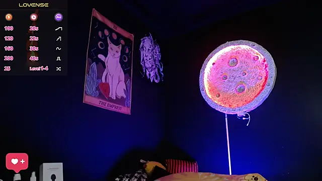 Snapshot of girl_intense444 chatting on November 14, 2025, 1:10 pm girl intense444 online show from November 14, 2025, 1:10 pm