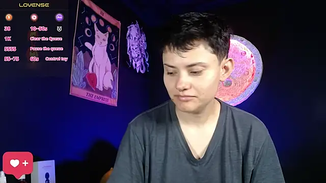 Snapshot of girl_intense444 chatting on November 18, 2025, 1:04 pm girl intense444 online show from November 18, 2025, 1:04 pm