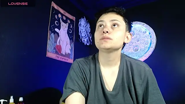 Snapshot of girl_intense444 chatting on November 20, 2025, 12:49 pm girl intense444 online show from November 20, 2025, 12:49 pm