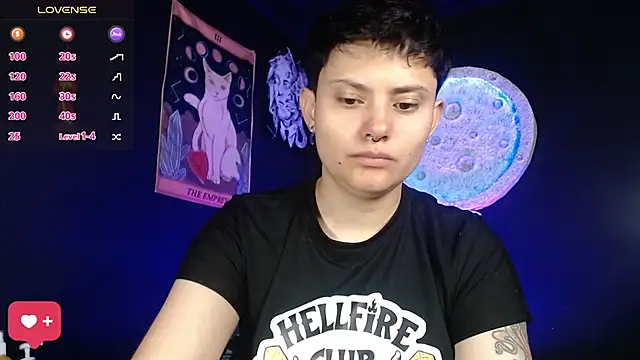 girl intense444 online show from December 14, 2025, 1:27 pm