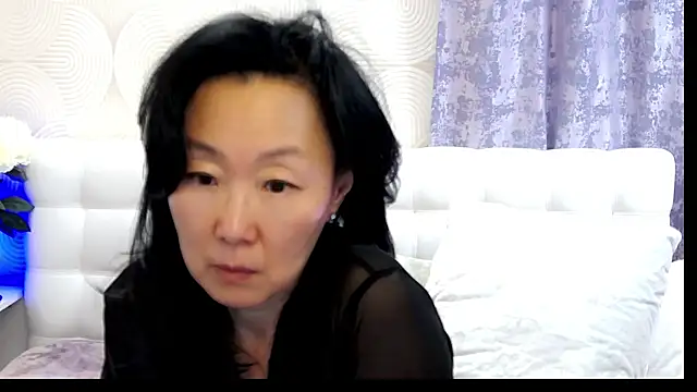 Asian legs online show from February 7, 2025, 12:28 pm