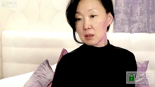 Asian legs online show from March 3, 2025, 12:48 pm