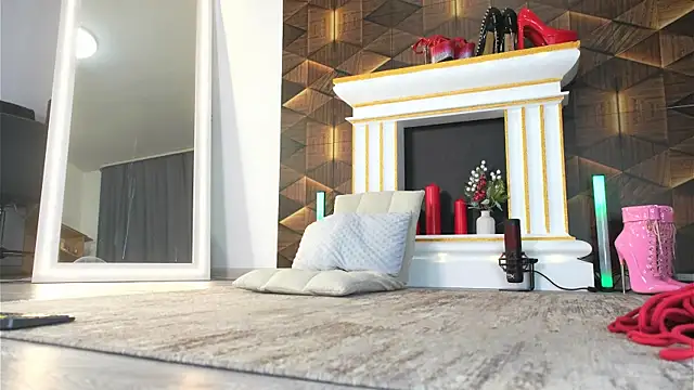 Angelalive online show from February 2, 2025, 11:40 am