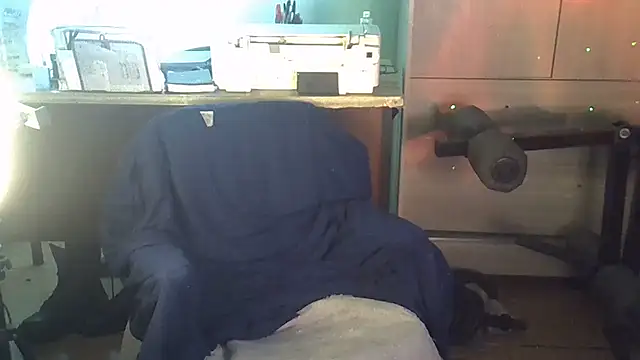 Snapshot of MILITARS chatting on September 21, 2025, 7:59 pm MILITARS online show from September 21, 2025, 7:59 pm