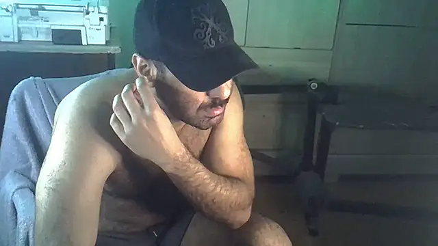 Snapshot of MILITARS chatting on October 30, 2025, 11:27 pm MILITARS online show from October 30, 2025, 11:27 pm