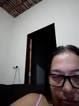 Snapshot of catdool chatting on March 2, 2025, 12:09 am catdool online show from March 2, 2025, 12:09 am